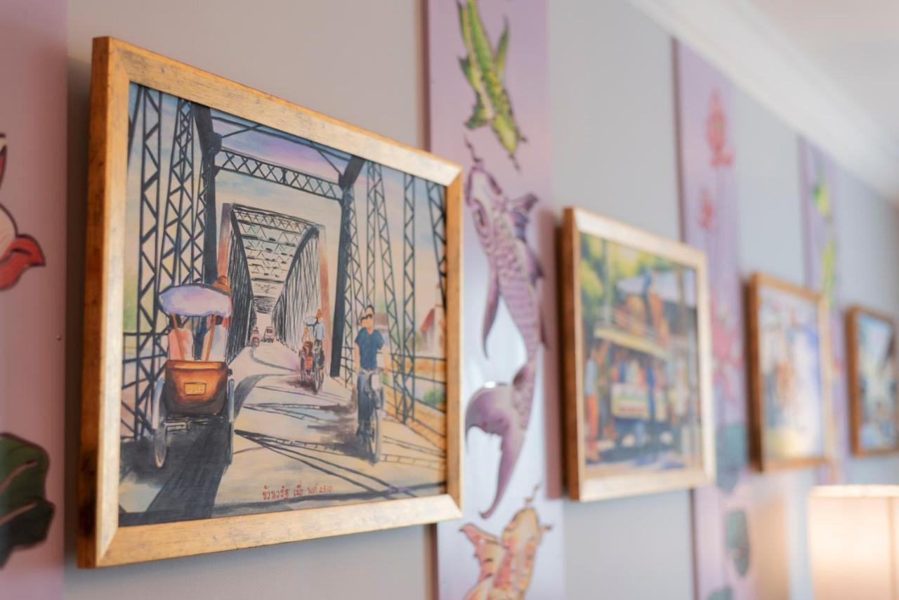 The Empress Premier Chiang Mai - Sha Extra Plus Экстерьер фото Artwork by local artists